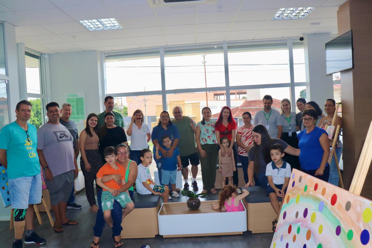 APAE DE PRESIDENTE OLEGÁRIO REALIZA PROJETO ARTETERAPIA EM PARCERIA COM O SICREDI